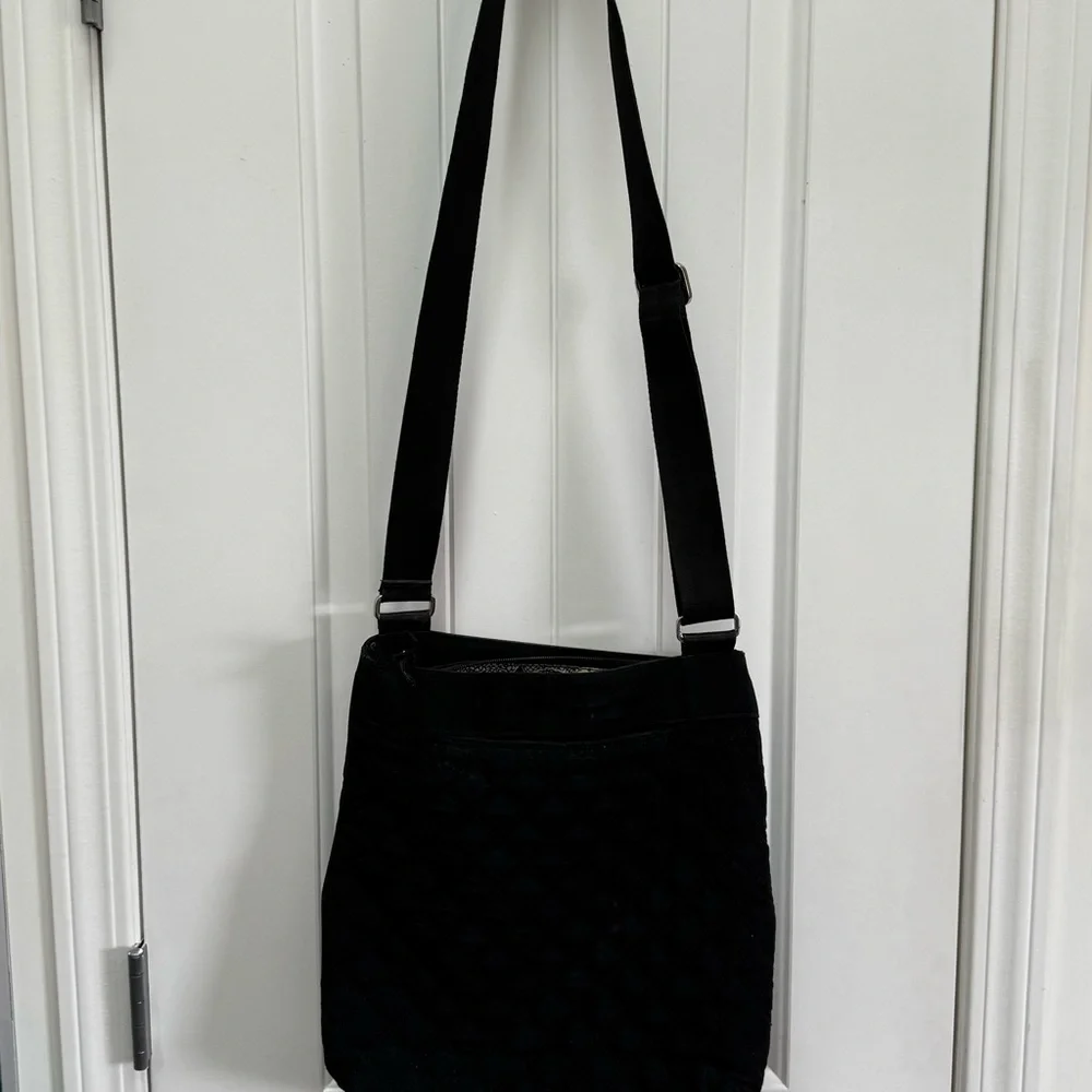 Vera Bradley Black Quilted Women's Crossbody Bag - Picture 9 of 12